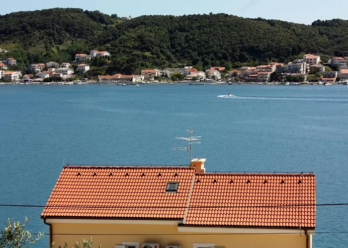 Διαμέρισμα By The Sea - Gornja, Rab - 5055 *